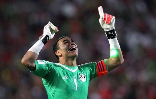  斯图加特年轻门将神勇发挥，多次扑救保住球队平局