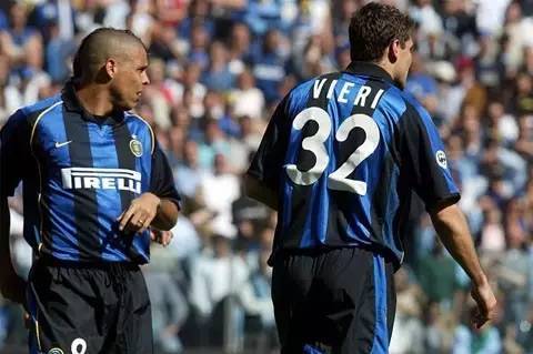 洛里昂客场顽强逼平强敌,防守反击战术显成效  洛里昂客场顽强逼平强敌,防守反击战术显成效