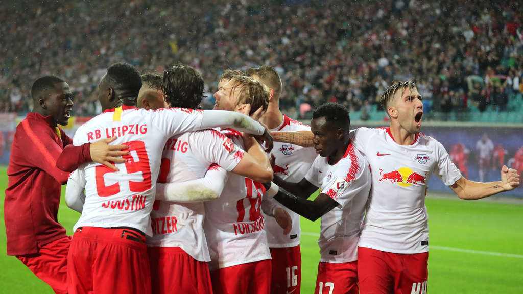 门兴格拉德巴赫绝杀劲旅捍卫德甲尊严  门兴格拉德巴赫绝杀劲旅捍卫德甲尊严